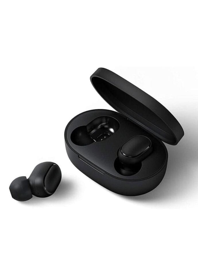 ⁦سماعات Mi True Wireless Earbuds Basic - اللون الأسود⁩ - الصورة ⁦3⁩